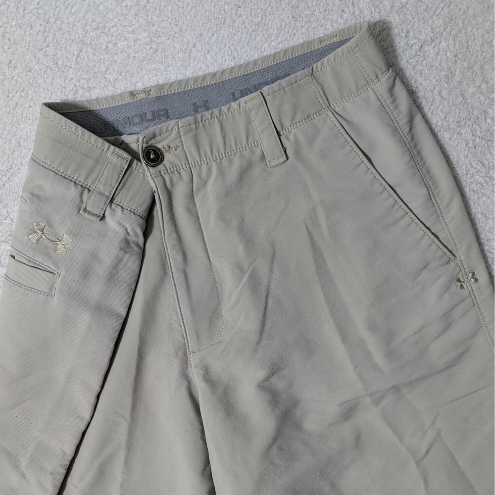 Under Armour Shorts Mens 34/10 Tan Stretch HeatGear Golf Performance Match Play